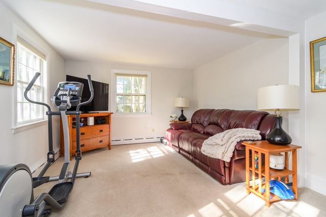 11 Burtonwood Ave, Bourne, MA 02532