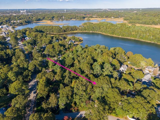 11 Burtonwood Ave, Bourne, MA 02532