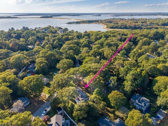 11 Burtonwood Ave, Bourne, MA 02532