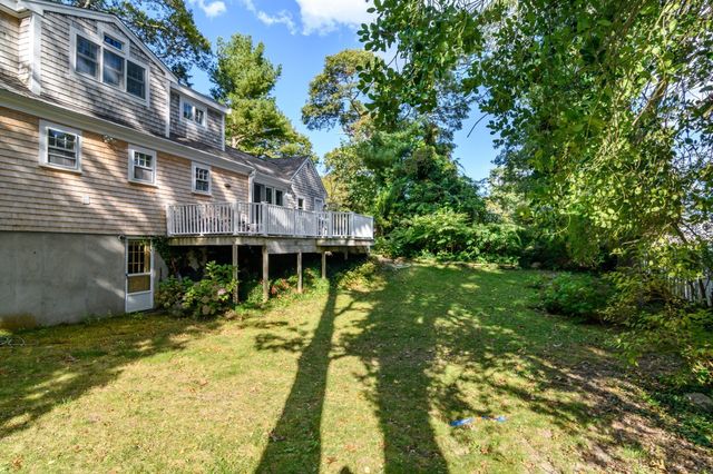 11 Burtonwood Ave, Bourne, MA 02532