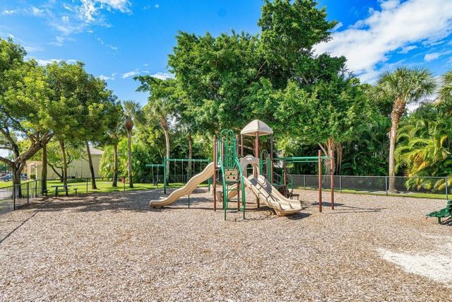 10251 Breezeway Place, Boca Raton, FL 33428