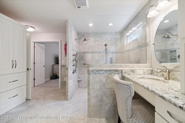 11423 Hidden Spring Trail, Dewitt, MI 48820