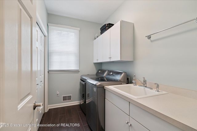 11423 Hidden Spring Trail, Dewitt, MI 48820