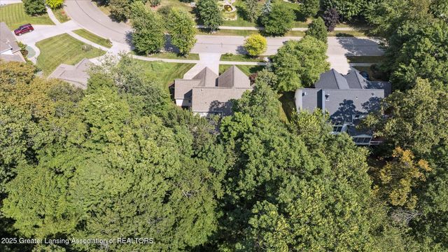 11423 Hidden Spring Trail, Dewitt, MI 48820