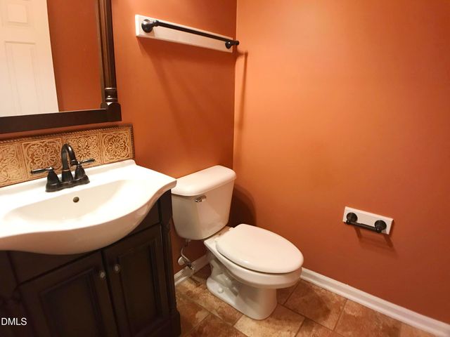 516 Arbor Crest Road, Holly Springs, NC 27540