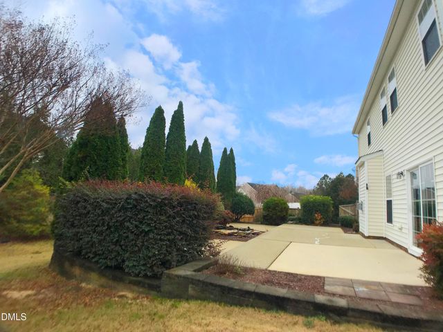 516 Arbor Crest Road, Holly Springs, NC 27540