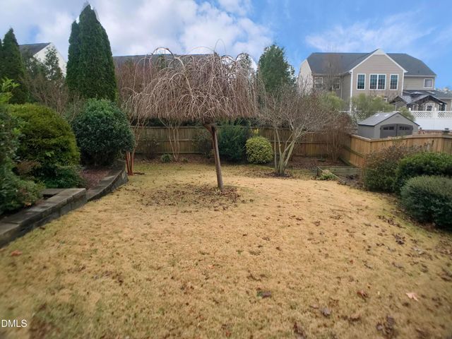 516 Arbor Crest Road, Holly Springs, NC 27540