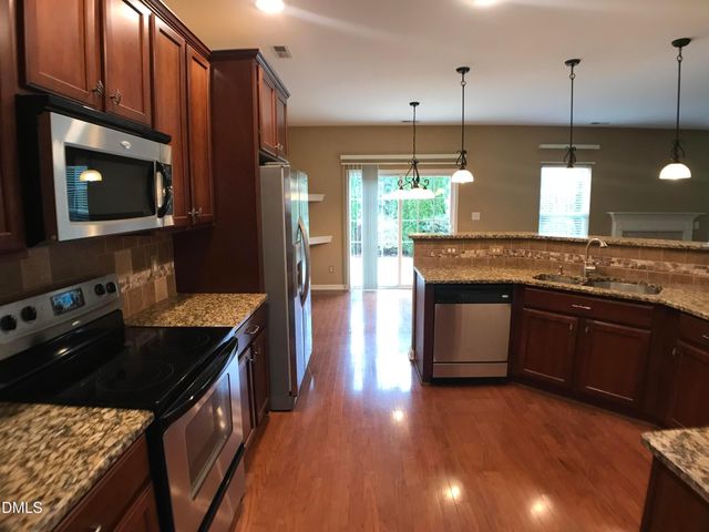 516 Arbor Crest Road, Holly Springs, NC 27540