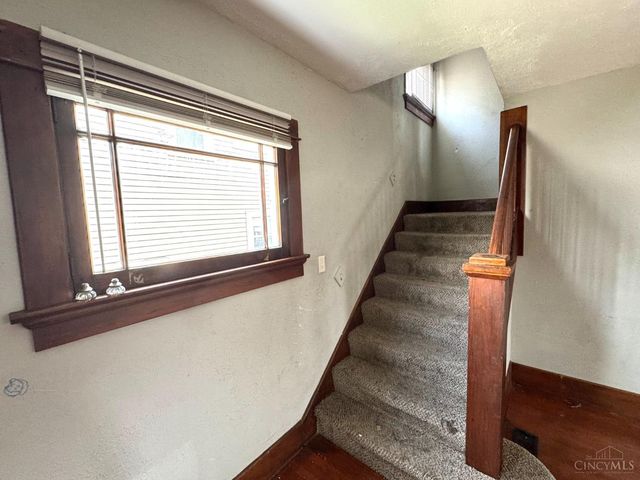 200 E Siebenthaler Avenue, Dayton, OH 45405