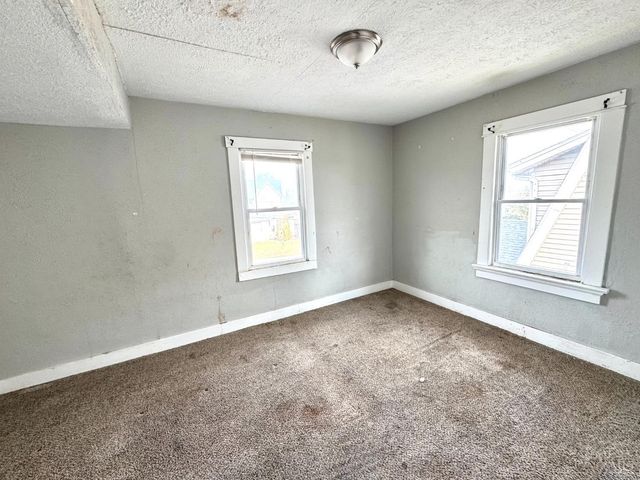 200 E Siebenthaler Avenue, Dayton, OH 45405