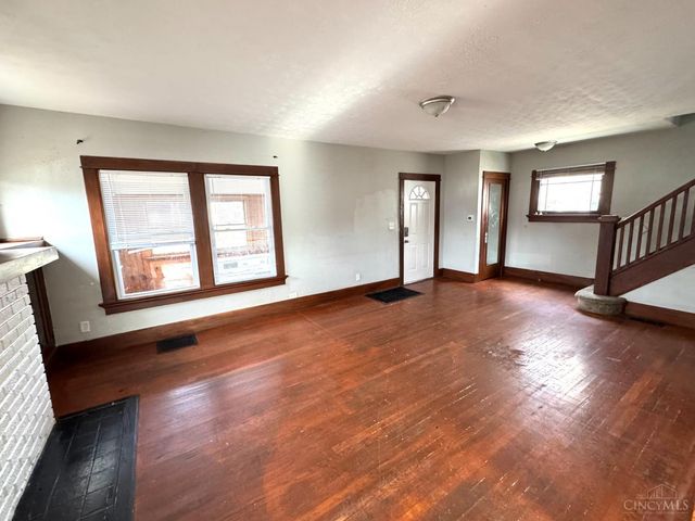 200 E Siebenthaler Avenue, Dayton, OH 45405