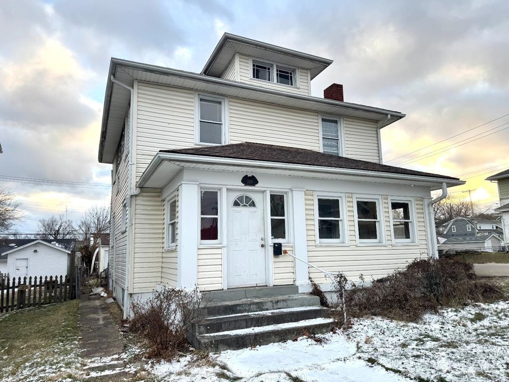 200 E Siebenthaler Avenue, Dayton, OH 45405