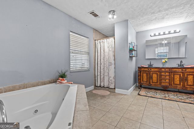 1710 Aqua Road, Madison, GA 30650