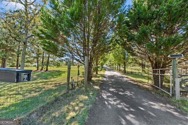 1710 Aqua Road, Madison, GA 30650