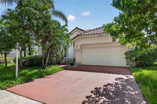 4033 Trenton Ave, Cooper City, FL 33026