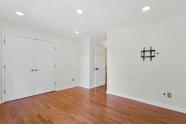 3001 N DALE, Bowie, MD 20716