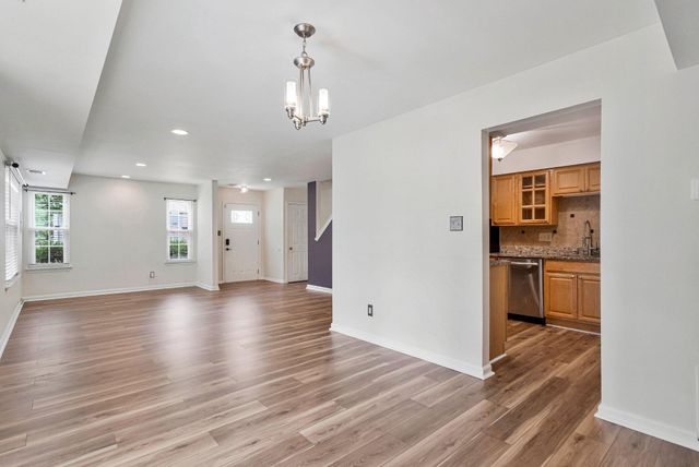 3001 N DALE, Bowie, MD 20716