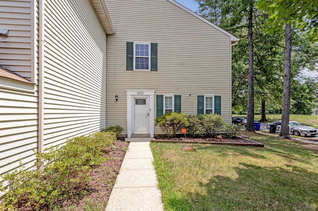 3001 N DALE, Bowie, MD 20716