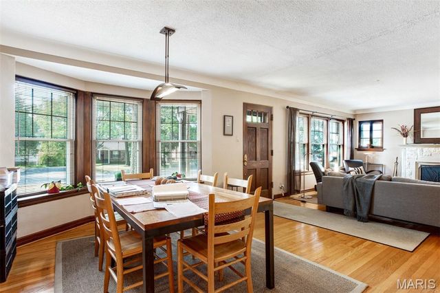 11615 Big Bend Road, Kirkwood, MO 63122