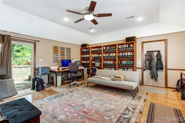 11615 Big Bend Road, Kirkwood, MO 63122