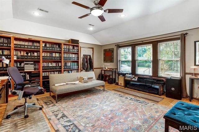 11615 Big Bend Road, Kirkwood, MO 63122