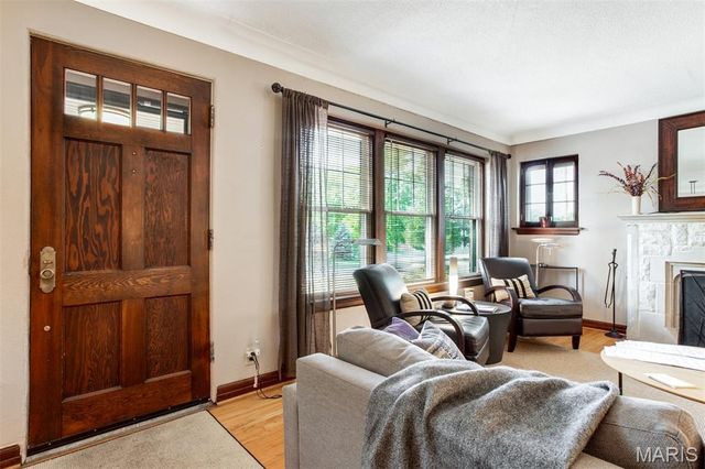 11615 Big Bend Road, Kirkwood, MO 63122