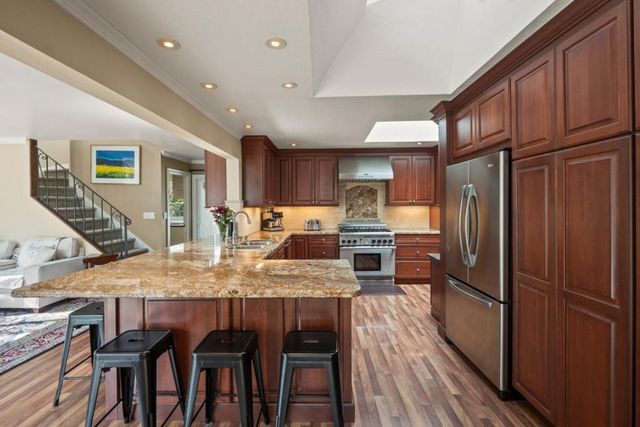 2725 Belmont Canyon, Belmont, CA 94002