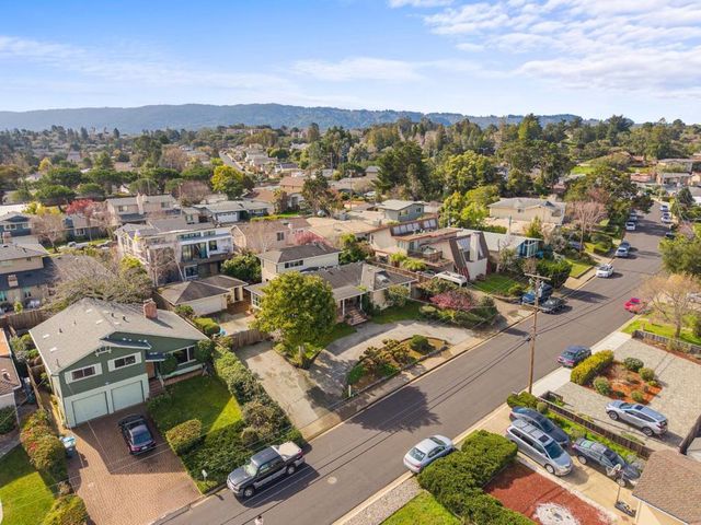 2725 Belmont Canyon, Belmont, CA 94002