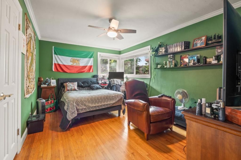 Image 21 of property listing at 2725 Belmont Canyon, Belmont, CA 94002