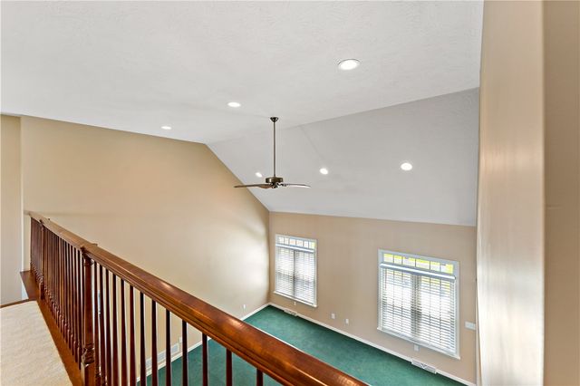 358 W Jefferson Rd, Jefferson Twp, PA 16002