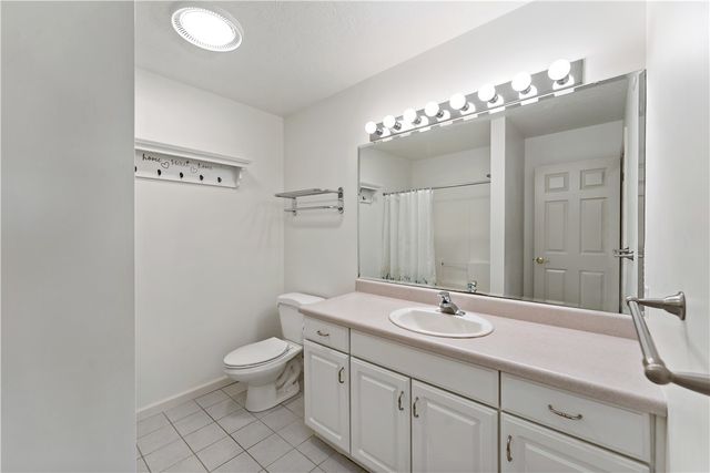 358 W Jefferson Rd, Jefferson Twp, PA 16002