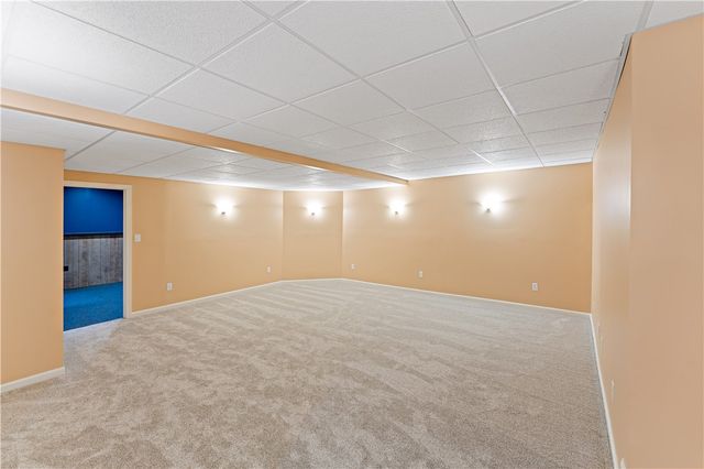 358 W Jefferson Rd, Jefferson Twp, PA 16002