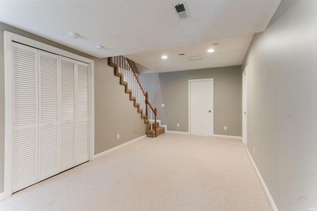 10202 Brookcrest Drive, Evansville, IN 47711