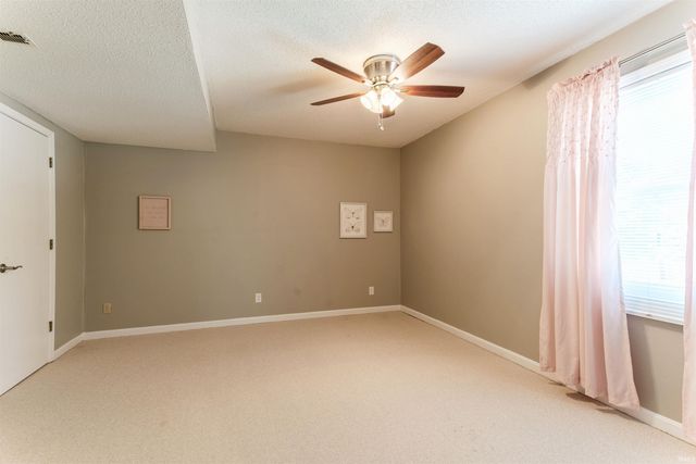10202 Brookcrest Drive, Evansville, IN 47711
