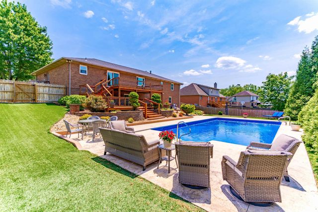 10202 Brookcrest Drive, Evansville, IN 47711
