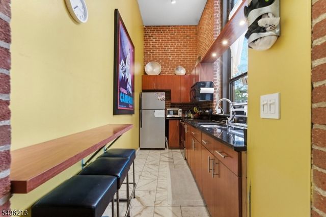 366 Trenton Ave 2F, Paterson City, NJ 07503