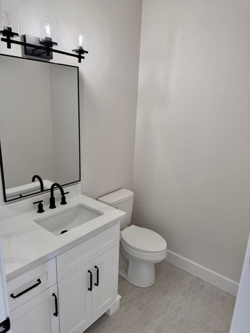 5966 S Holland Avenue, Springfield, MO 65810