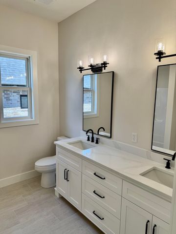 5966 S Holland Avenue, Springfield, MO 65810