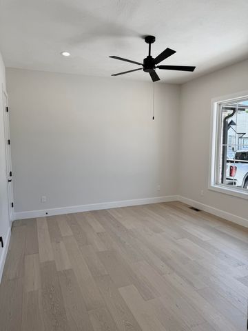 5966 S Holland Avenue, Springfield, MO 65810