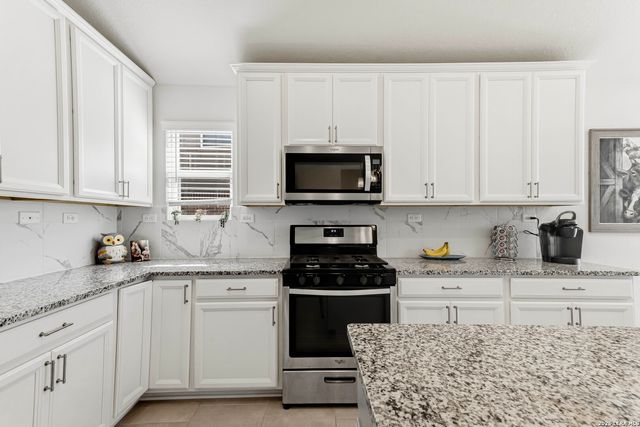 2173 KISKADEE DR, New Braunfels, TX 78132