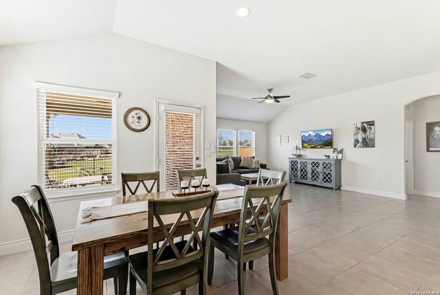 2173 KISKADEE DR, New Braunfels, TX 78132