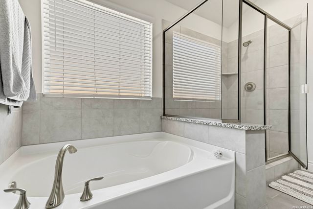 2173 KISKADEE DR, New Braunfels, TX 78132