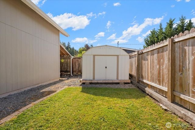 406 Long Street, Wilkeson, WA 98396