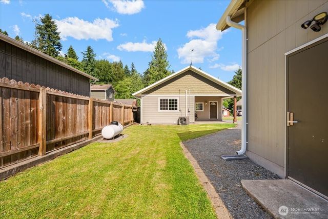 406 Long Street, Wilkeson, WA 98396
