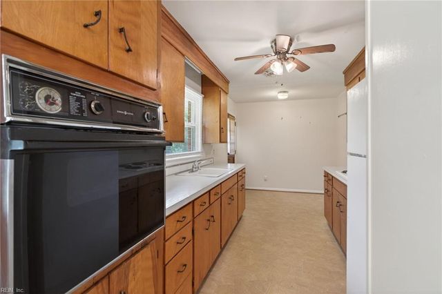 118 Claremont AVE, Hampton, VA 23661