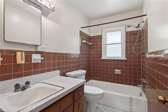 118 Claremont AVE, Hampton, VA 23661