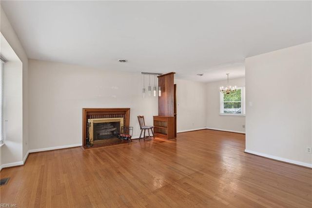 118 Claremont AVE, Hampton, VA 23661