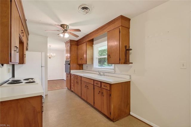 118 Claremont AVE, Hampton, VA 23661