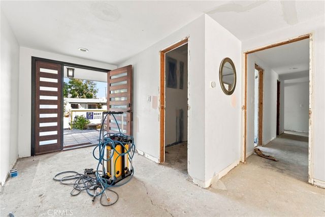 24222 Caris, Woodland Hills, CA 91367