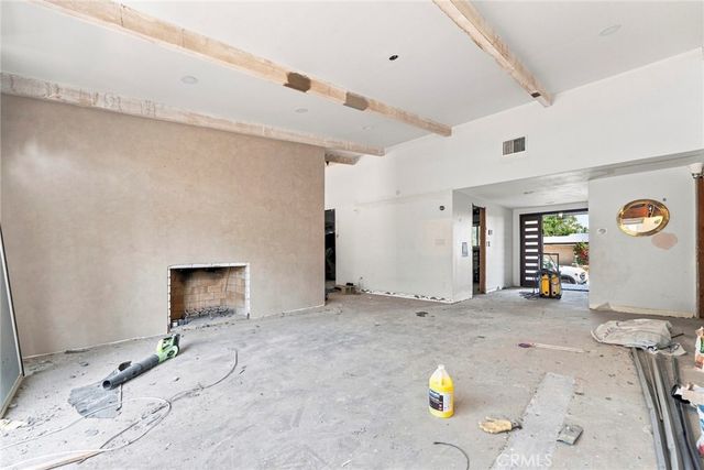 24222 Caris, Woodland Hills, CA 91367